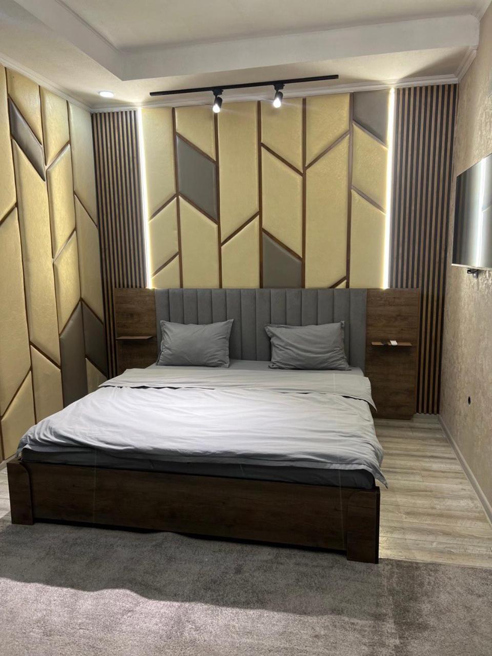 Cube House Osh Hotel Ngoại thất bức ảnh