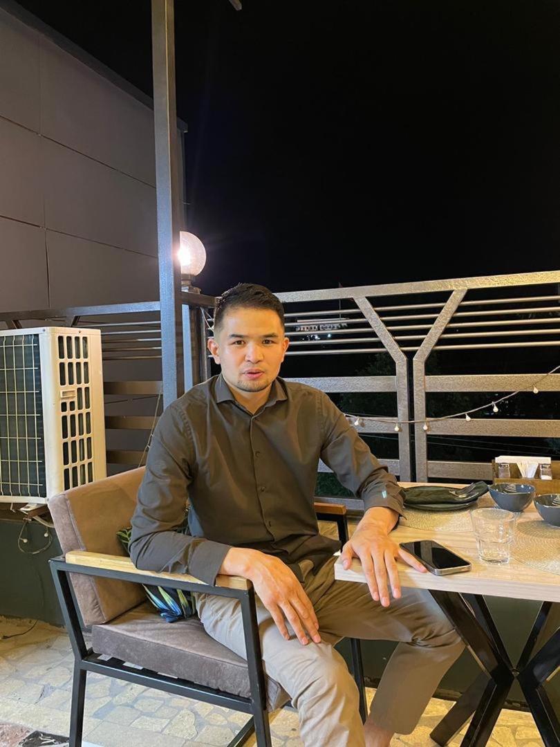 Cube House Osh Hotel Ngoại thất bức ảnh