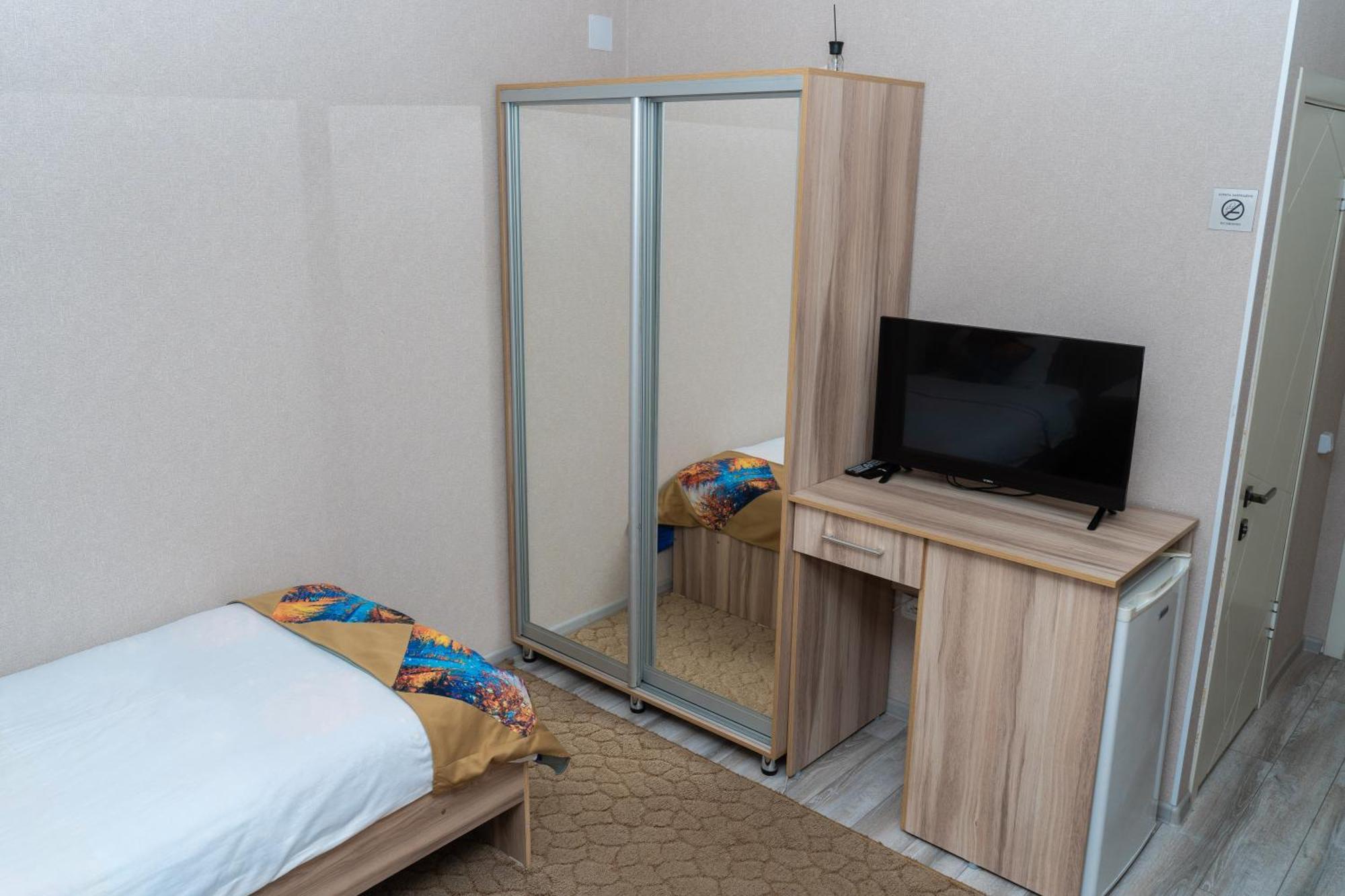Cube House Osh Hotel Ngoại thất bức ảnh