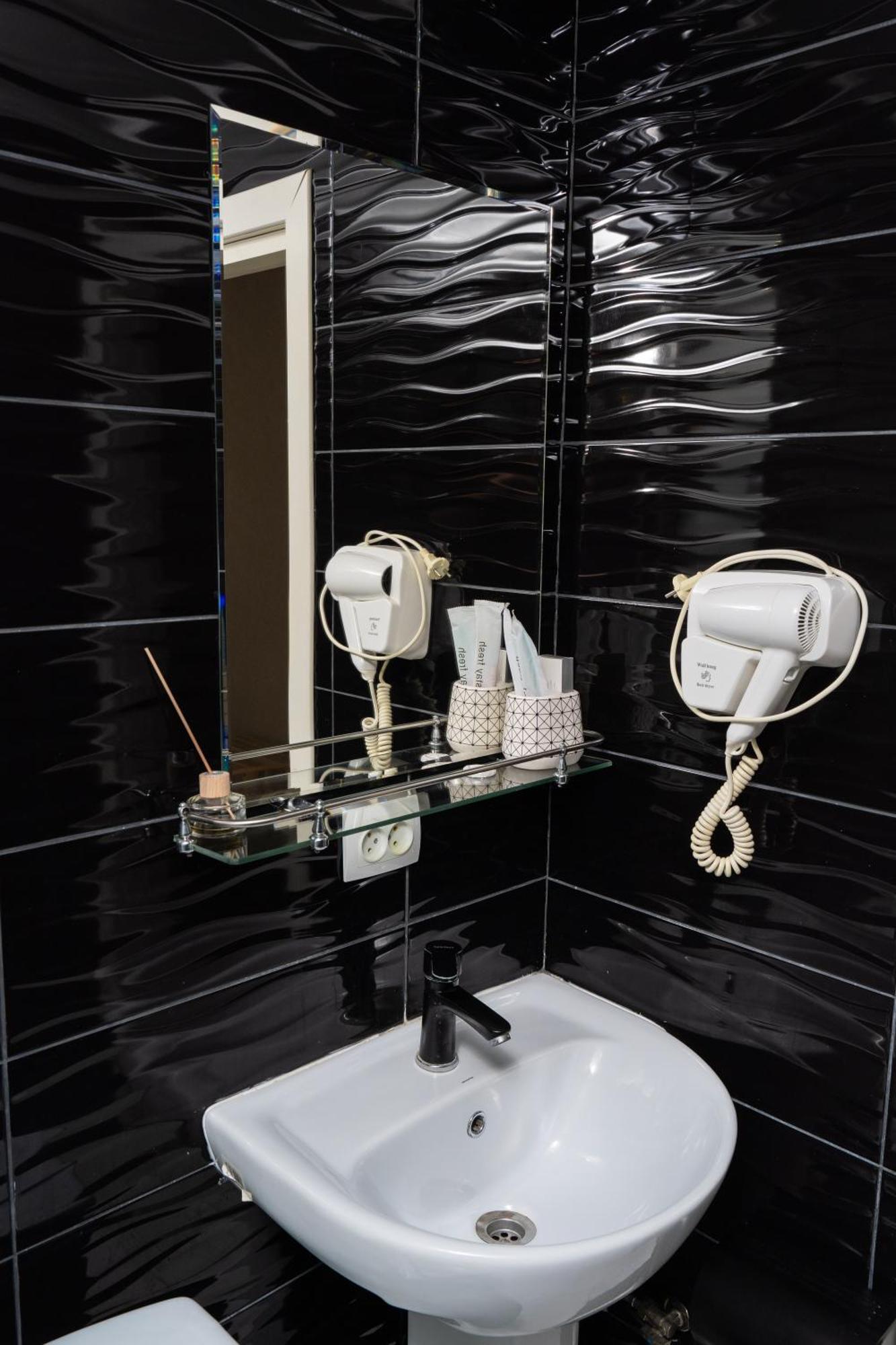 Cube House Osh Hotel Ngoại thất bức ảnh